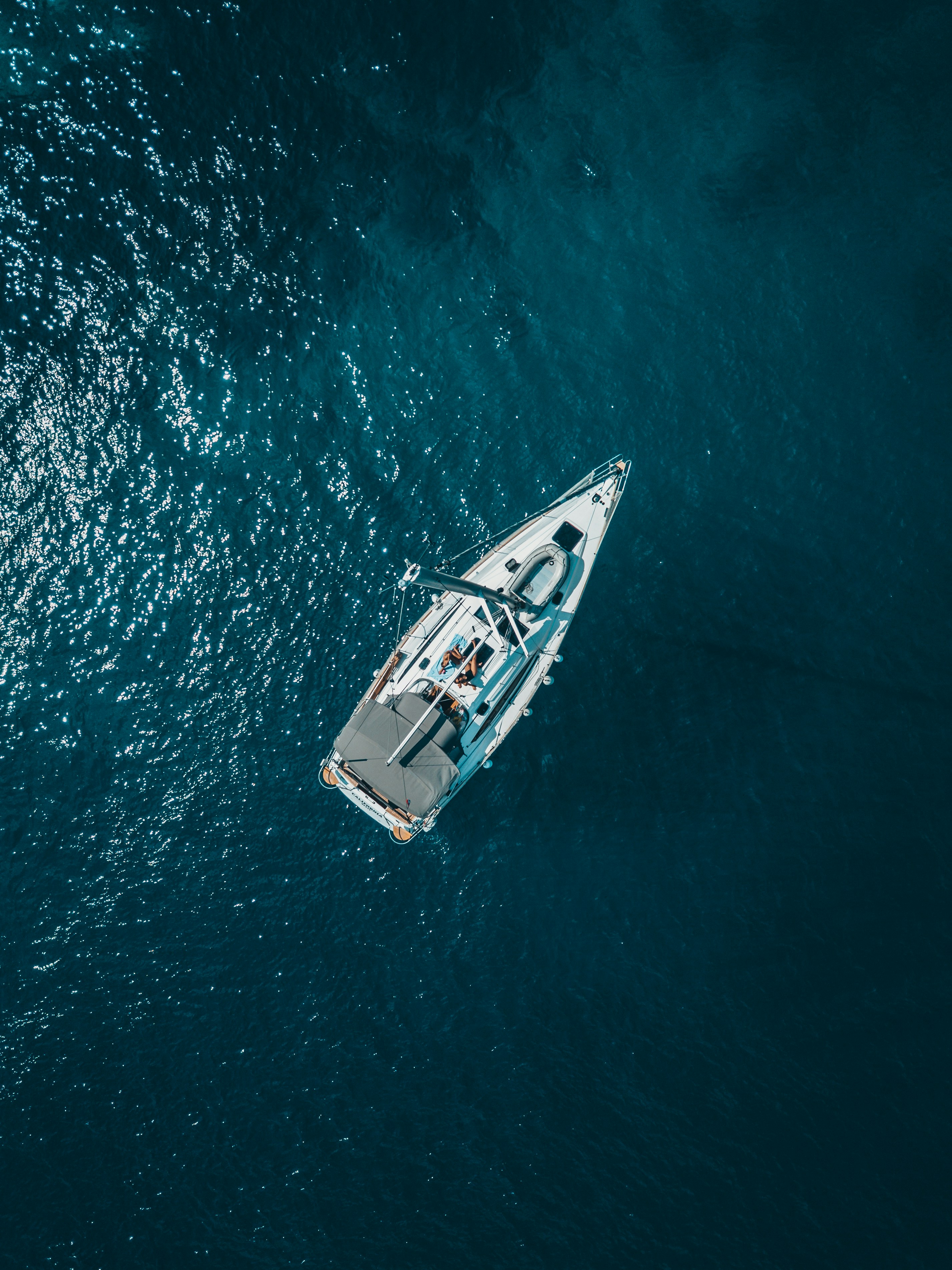 Yacht navigation experience on the open sea